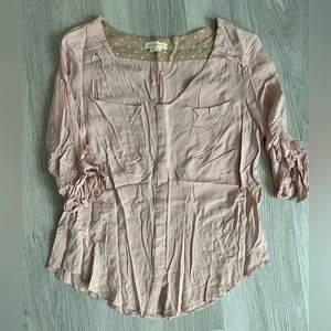 Edme & Esyllte • Light pink 3/4 sleeve blouse